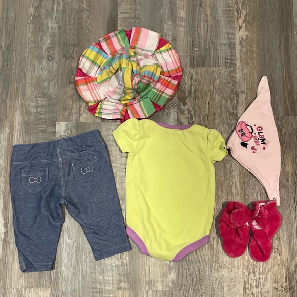 Hello kitty Summer outfits for 3m with free accessories - Picture 4 of 6